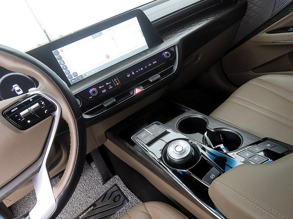 KIA K8 - Vista 12