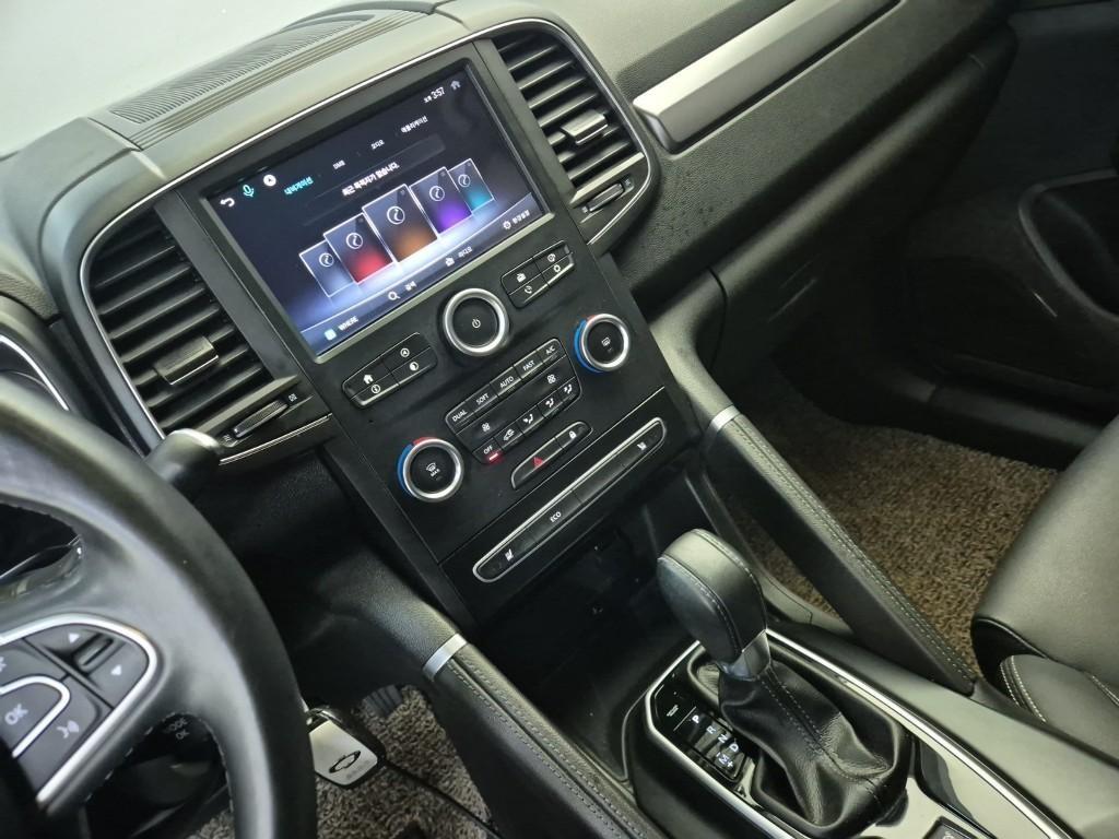 SAMSUNG QM6 - Vista 10