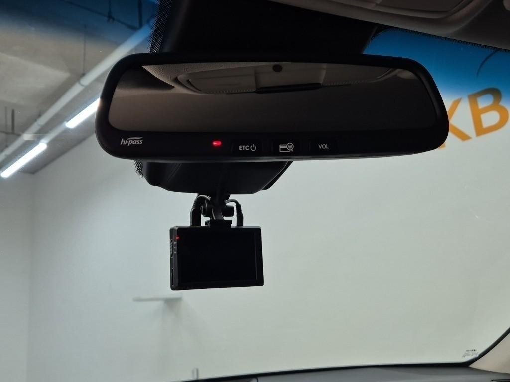 HYUNDAI Grandeur - Vista 6