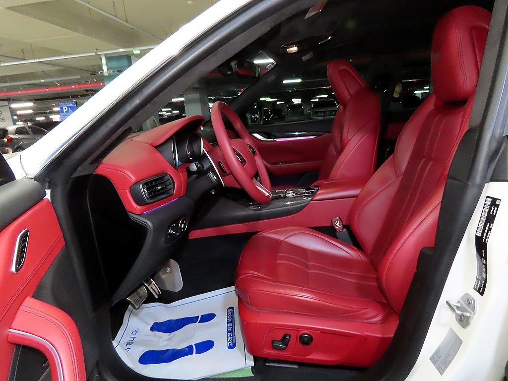 Maserati Levante - Vista 6