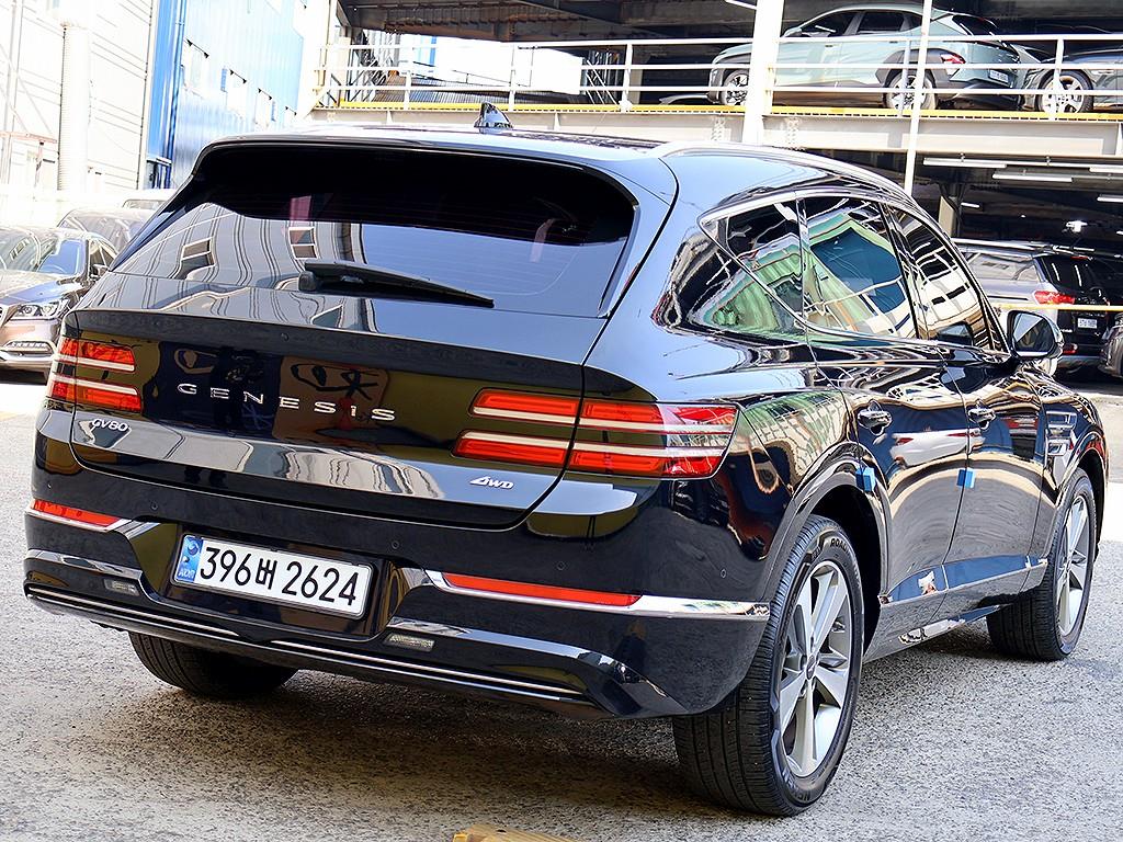 Genesis GV80 - Vista 7