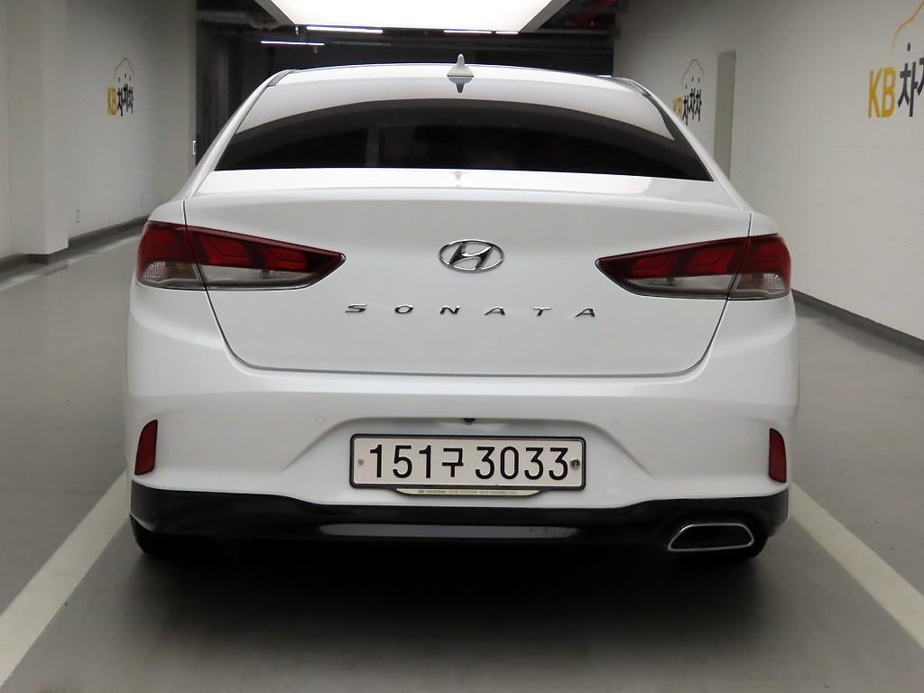 HYUNDAI Sonata - Vista 3