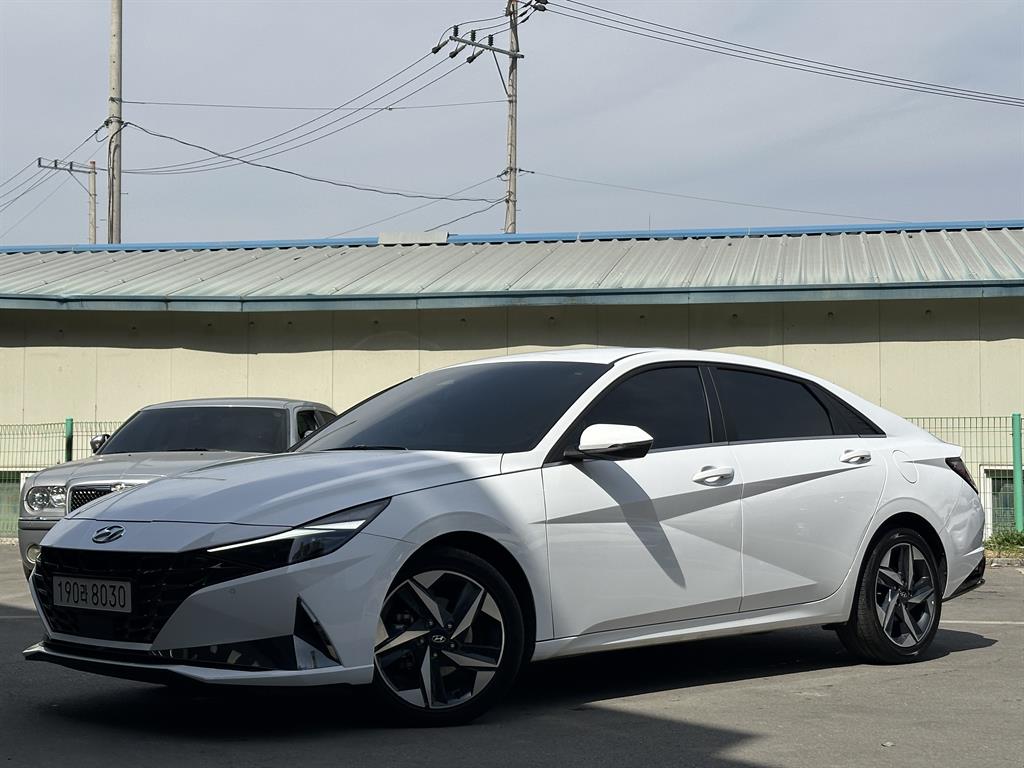 HYUNDAI Avante 2021 Blanco - Importación desde Corea - HF Imports Iquique - Foto 1