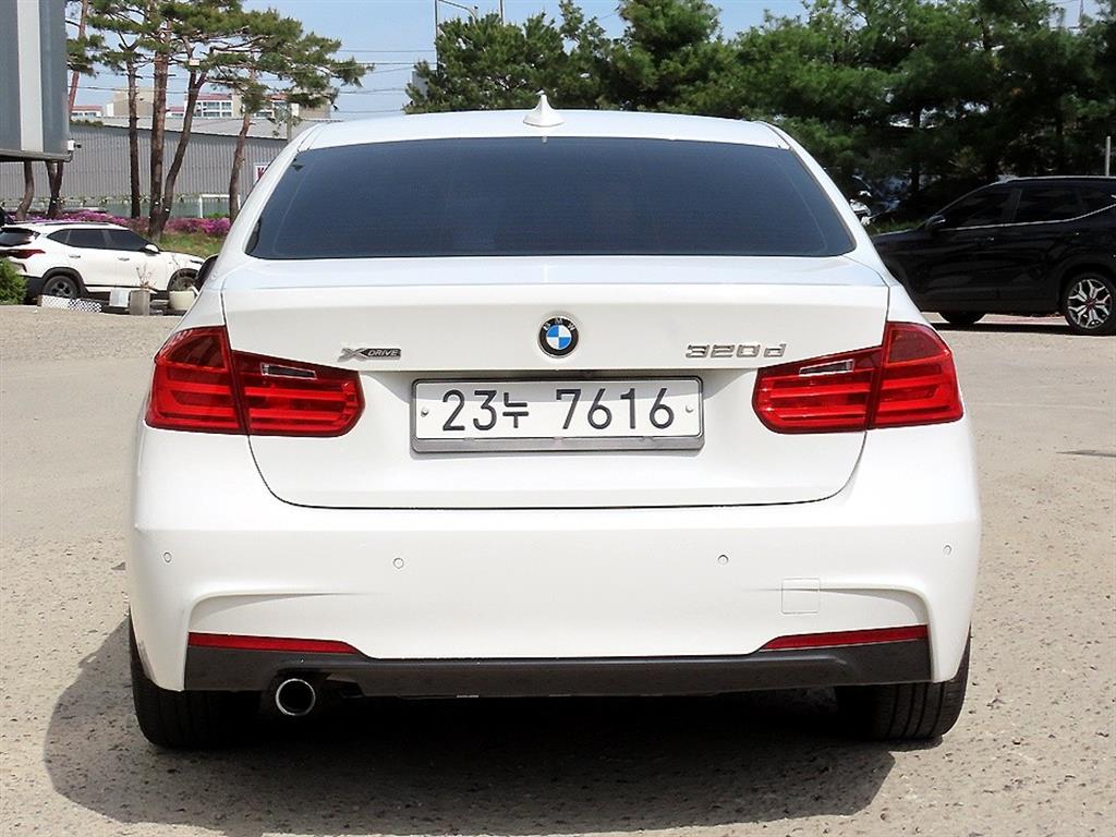 BMW 3 series - Vista 4