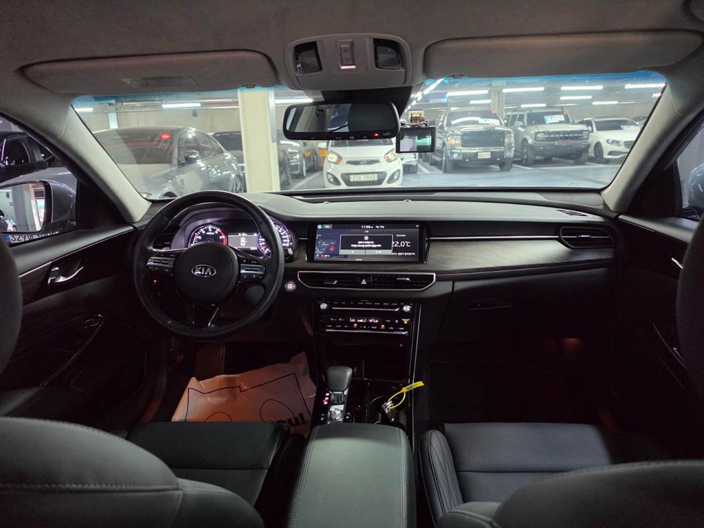 KIA K7 - Vista 6
