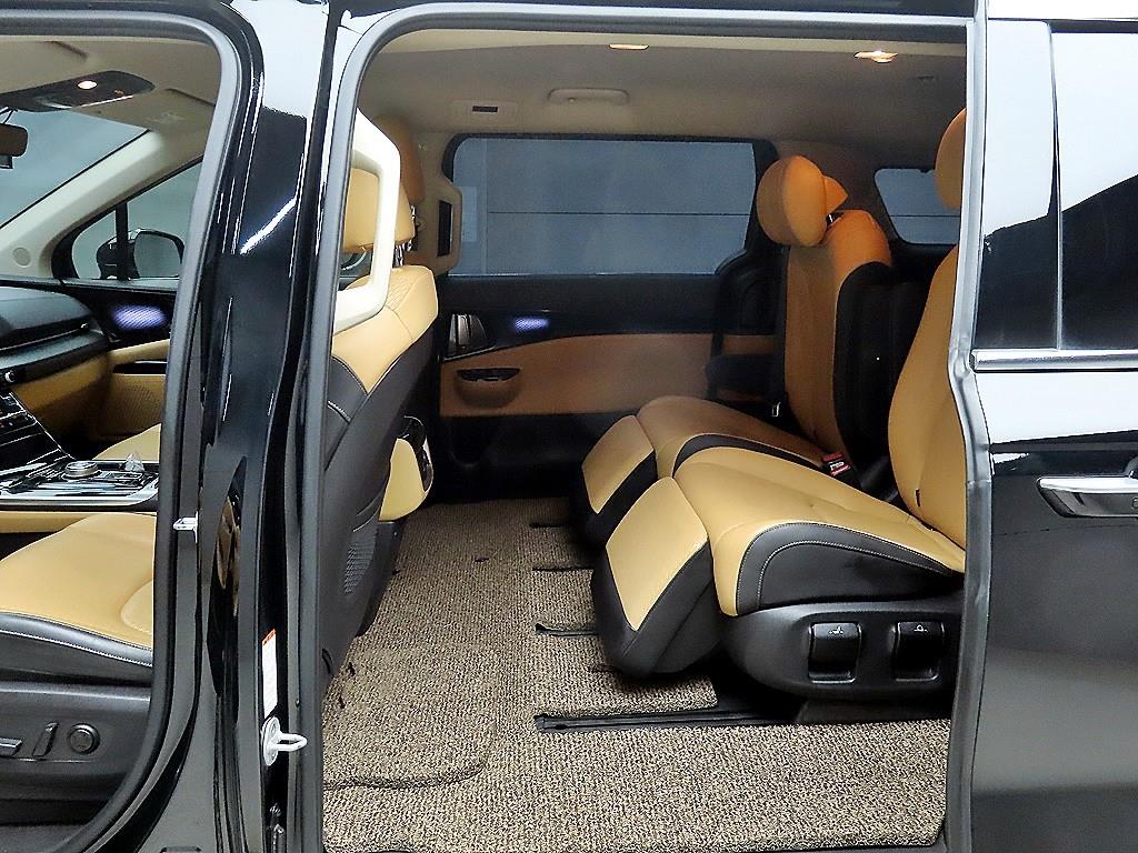 KIA Carnival - Vista 6