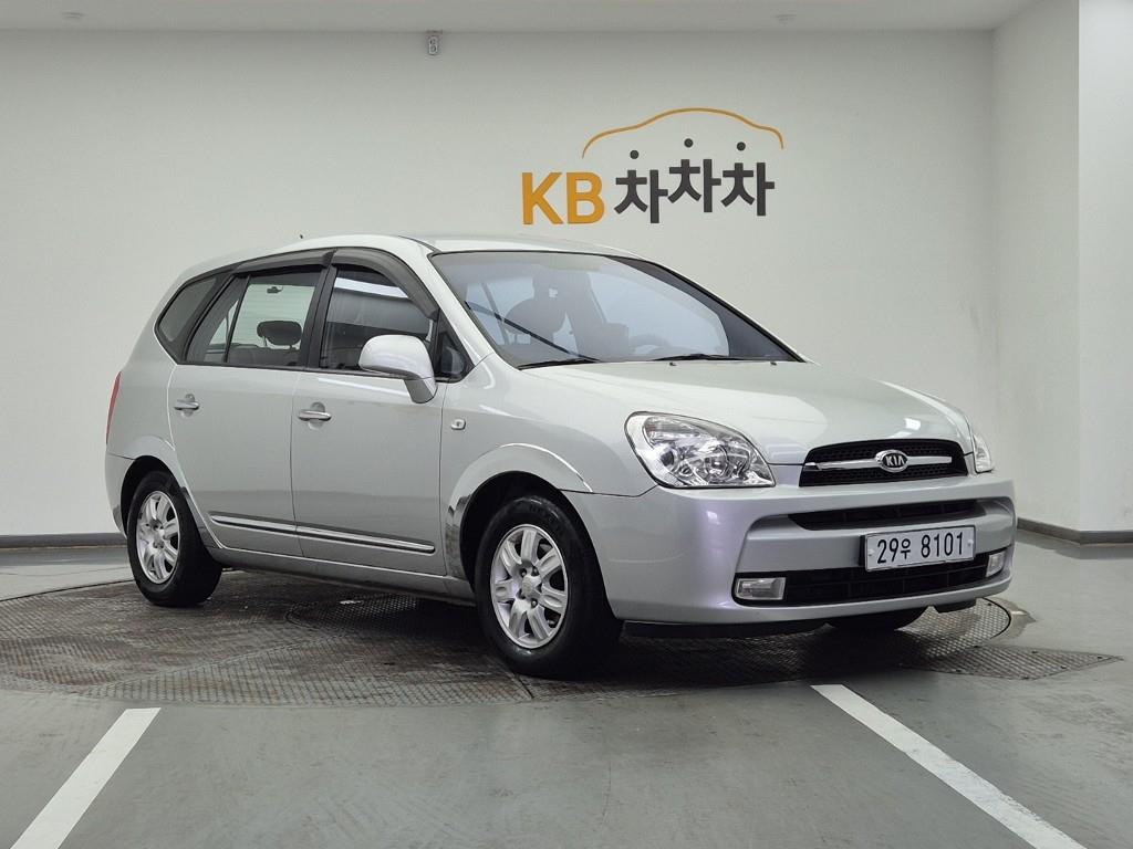 KIA Carens - Vista 2