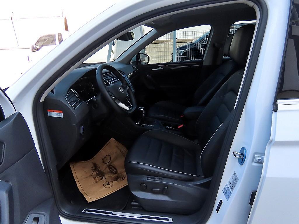 Volkswagen Tiguan - Vista 5