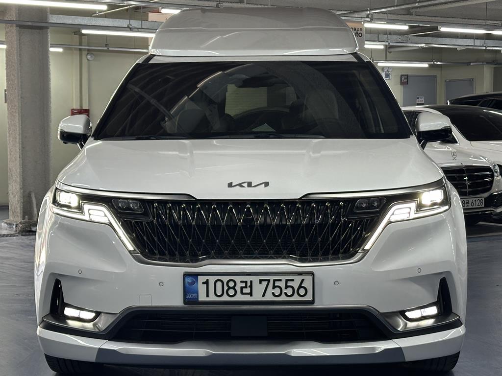KIA Carnival - Vista 3
