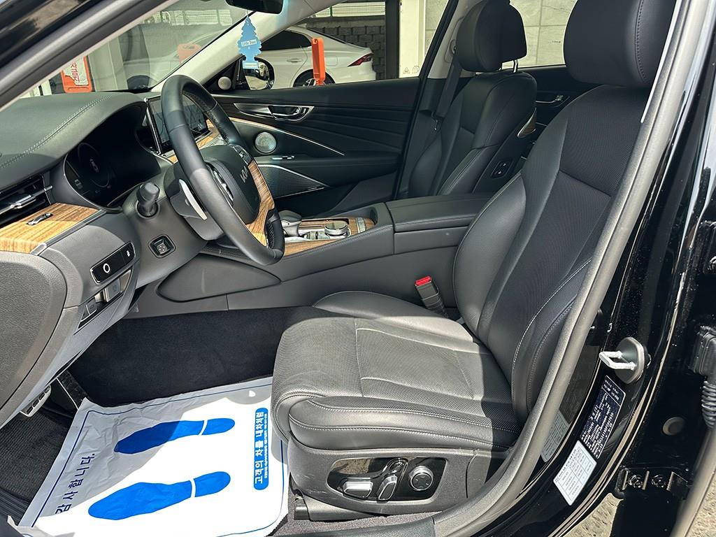 KIA K9 - Vista 5