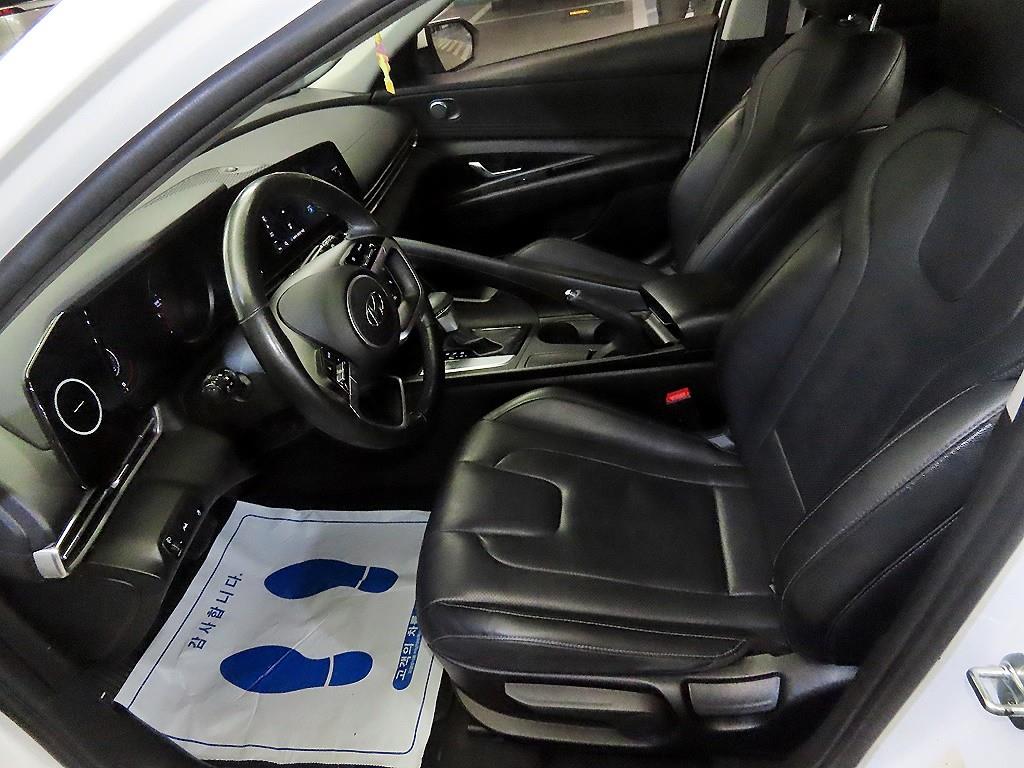 HYUNDAI Avante - Vista 6