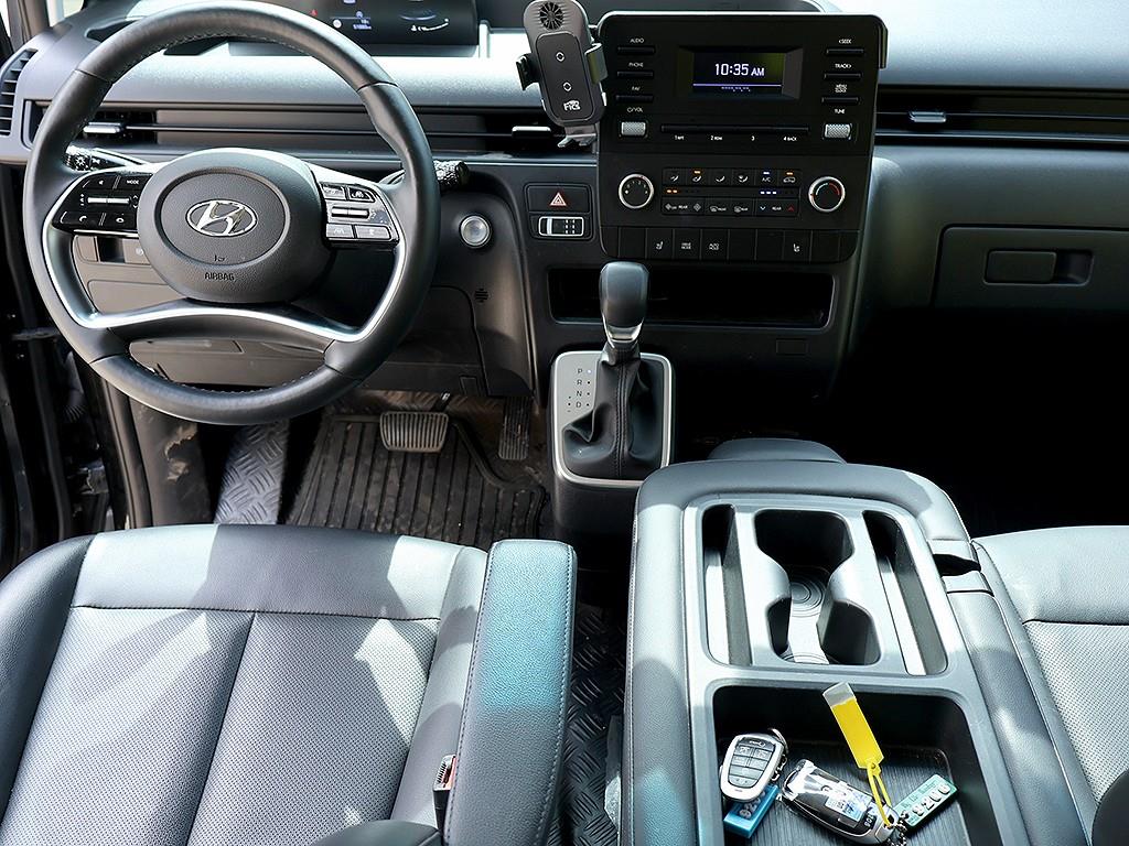 HYUNDAI Staria - Vista 9