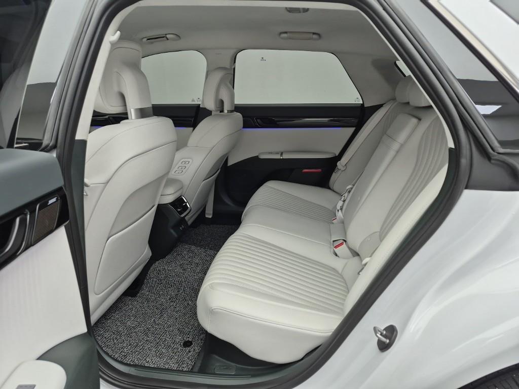 HYUNDAI Grandeur - Vista 12