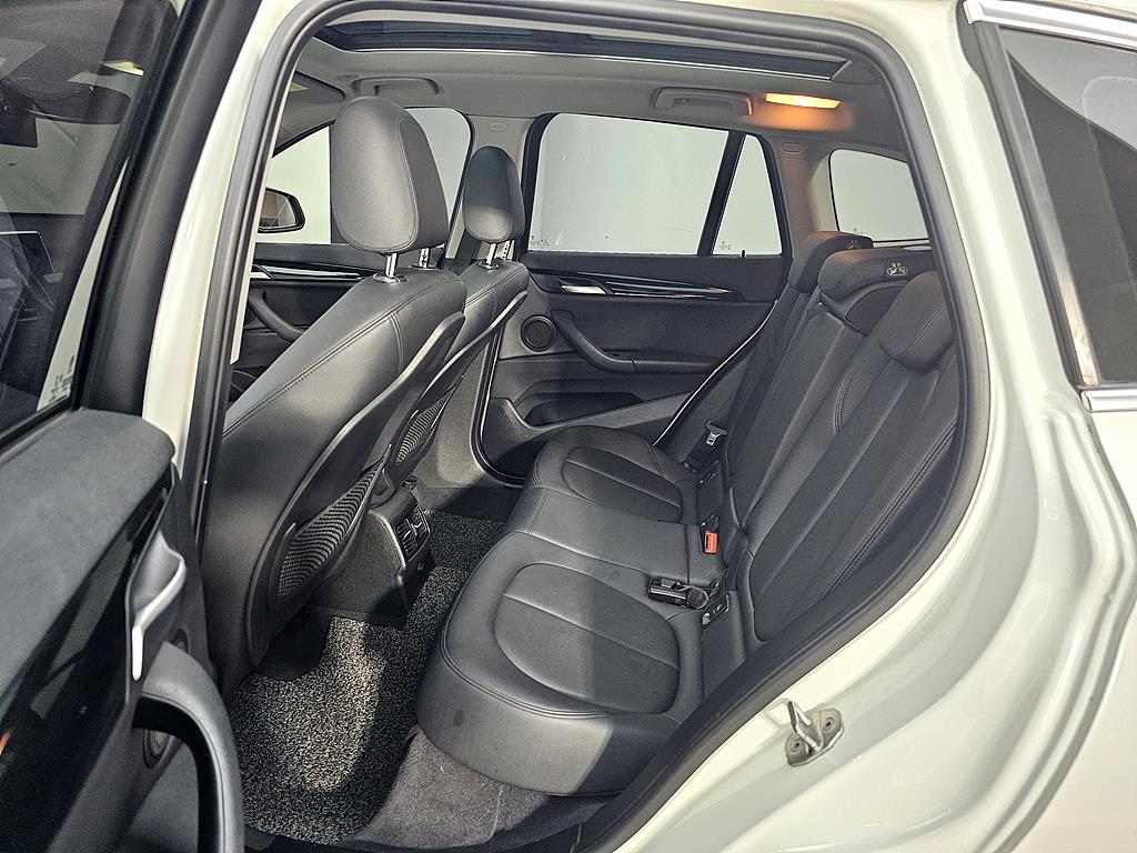 BMW X1 - Vista 8