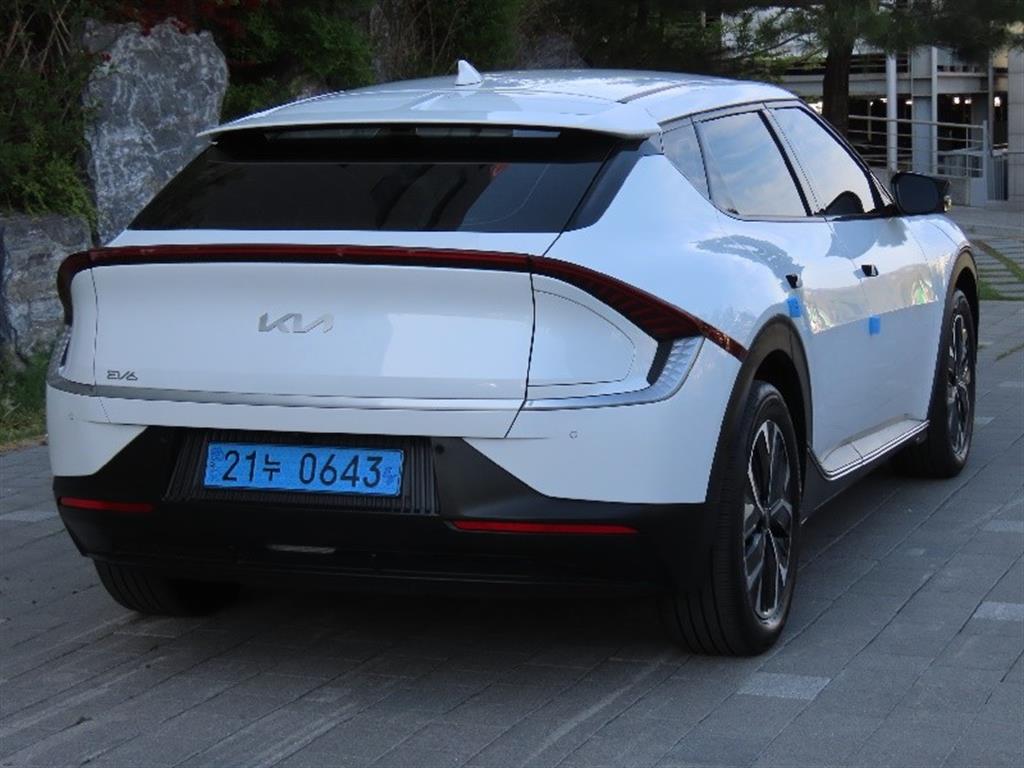 KIA EV6 - Vista 5