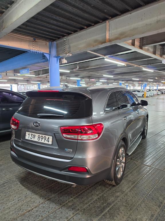 KIA Sorento - Vista 5