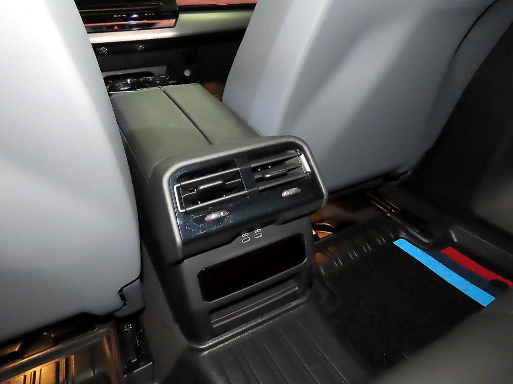 BMW 5 Series 2025 - Importación desde Corea - HF Imports Iquique - Foto 14