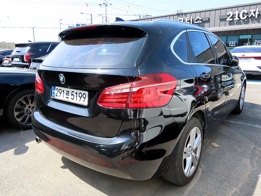 BMW 2 series - Vista 4