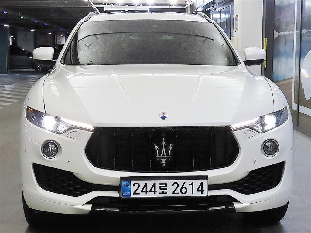 Maserati Levante - Vista 2