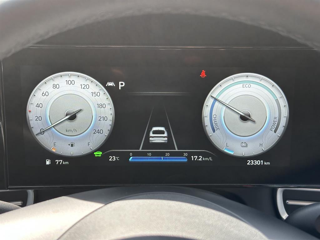HYUNDAI Avante - Vista 10