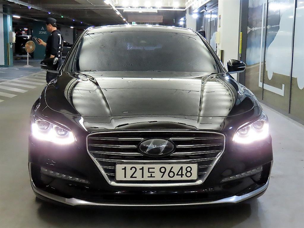 HYUNDAI Grandeur - Vista 2