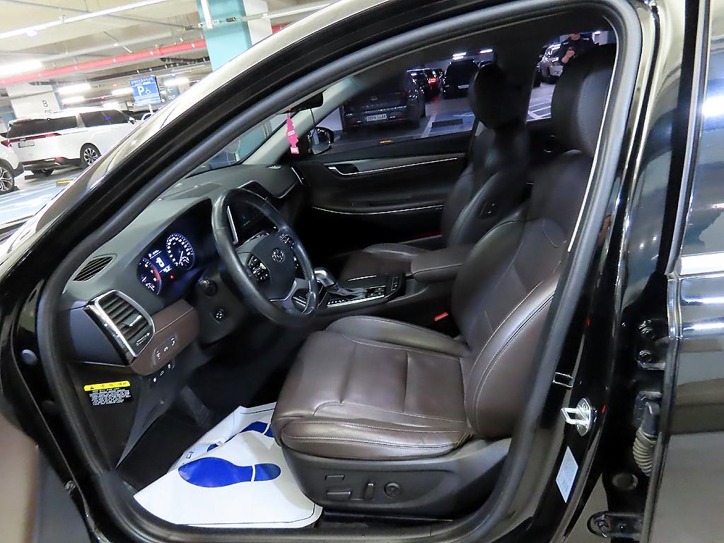 HYUNDAI Grandeur - Vista 6