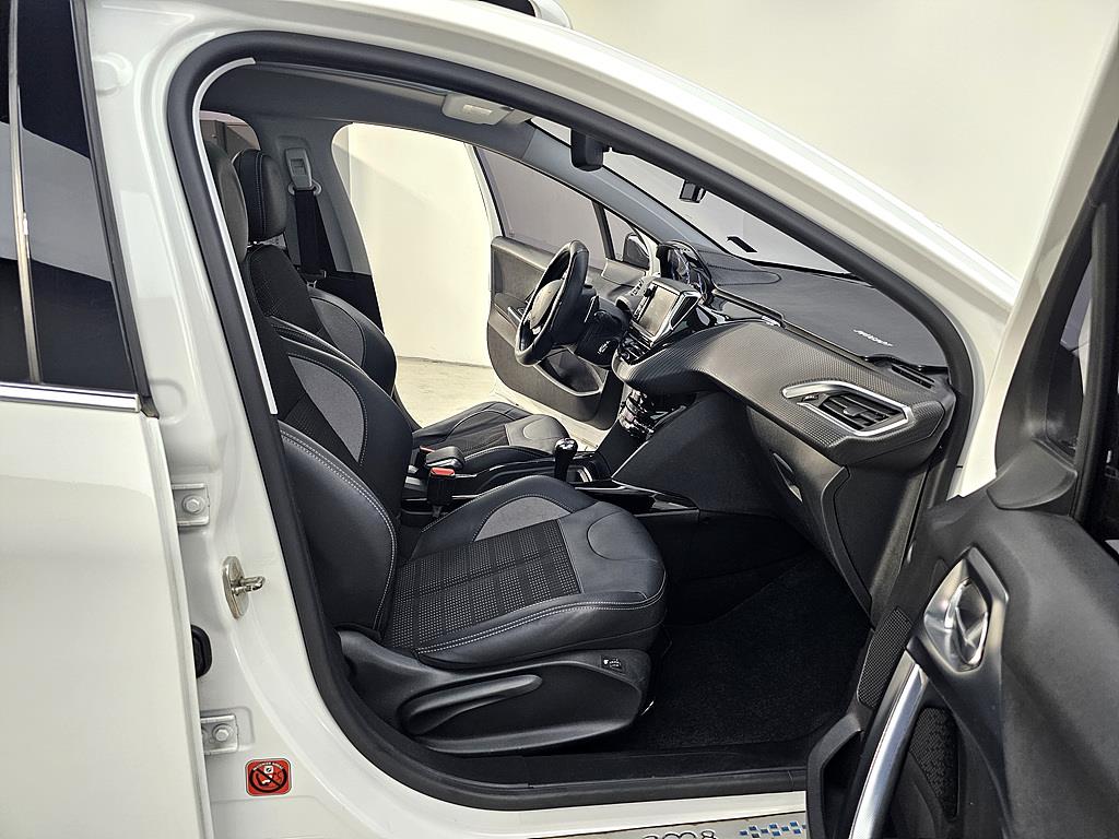 Peugeot 2008 - Vista 11