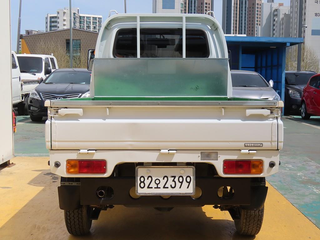 Small Truck Cargo (small) - Vista 5