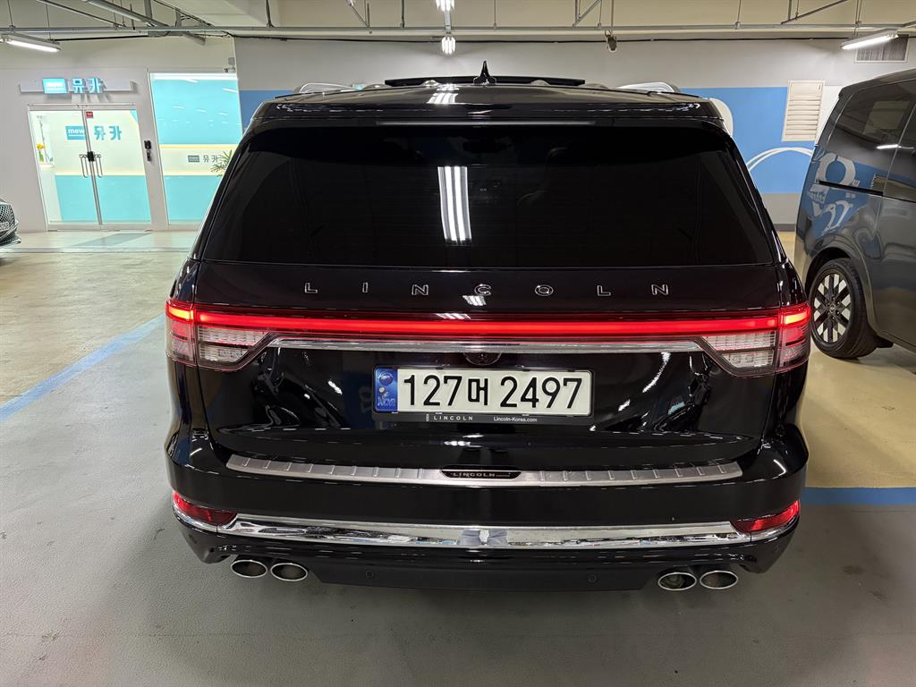 Lincoln Aviator - Vista 5