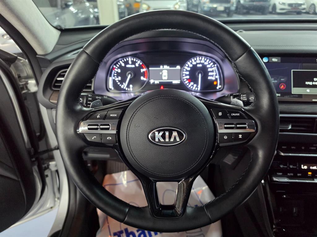 KIA K7 - Vista 11