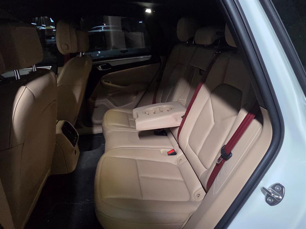 Porsche Macan - Vista 7