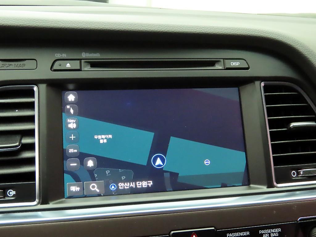 HYUNDAI Sonata - Vista 8