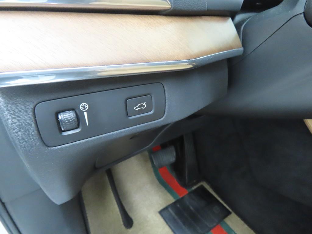 Volvo XC90 - Vista 9