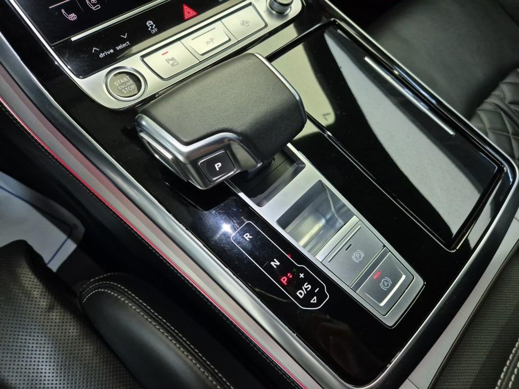 Audi Q8 - Vista 8