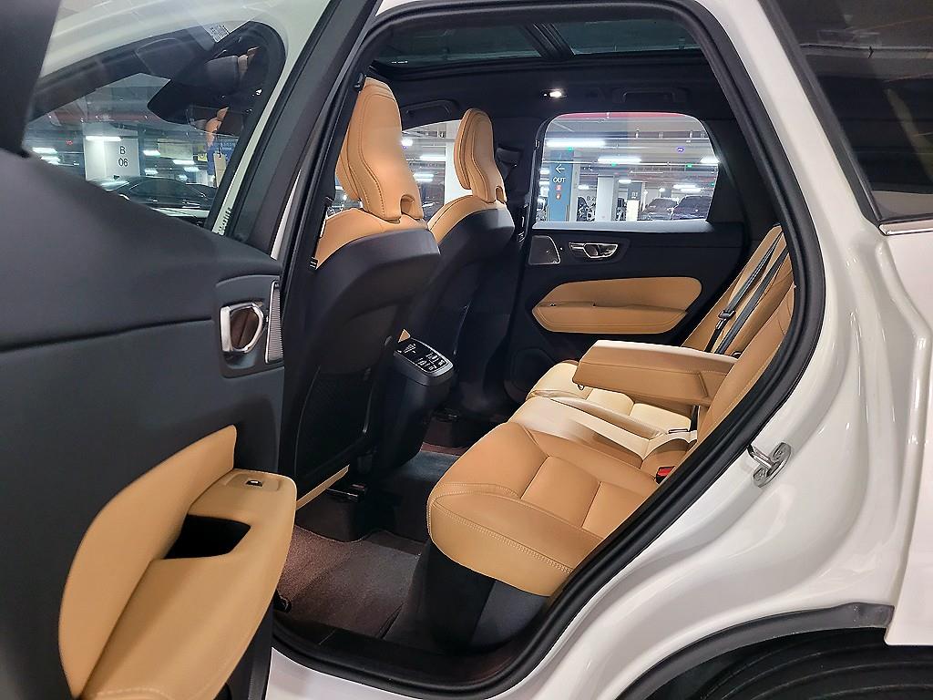 Volvo XC60 - Vista 8