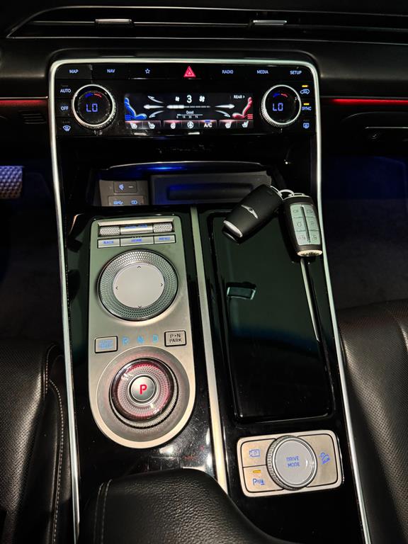Genesis GV80 2022 Blanco - Importación desde Corea - HF Imports Iquique - Foto 15