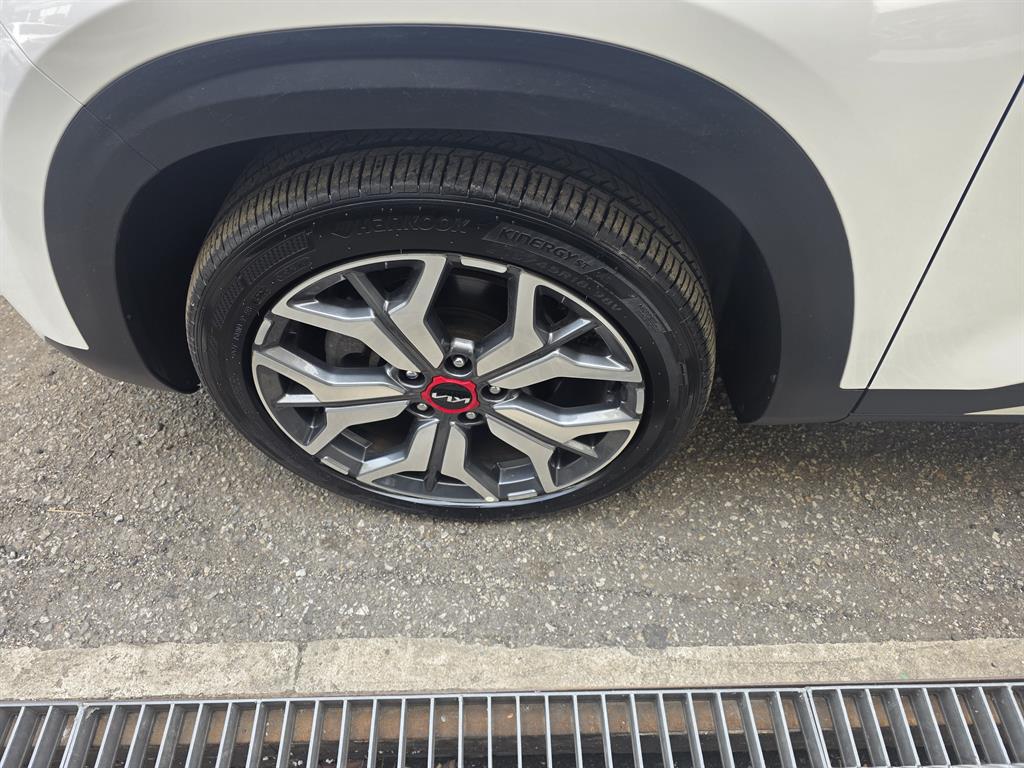 KIA Seltos 2023 Blanco - Importación desde Corea - HF Imports Iquique - Foto 18