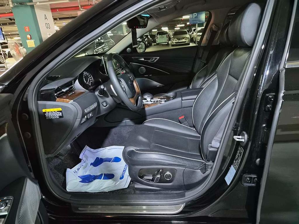 KIA K9 - Vista 6