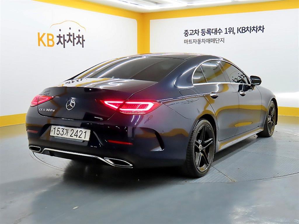 Mercedes Benz CLS Class - Vista 4