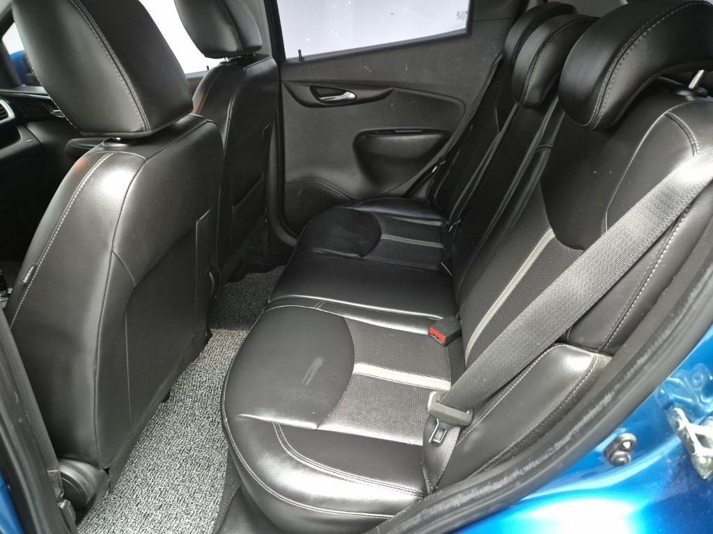 Chevrolet Spark - Vista 12
