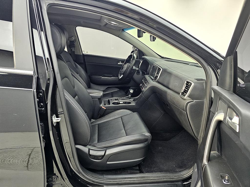 KIA Sportage - Vista 11