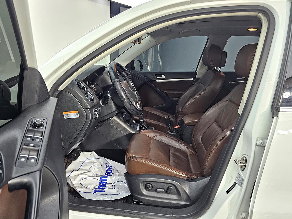 Volkswagen Tiguan - Vista 8