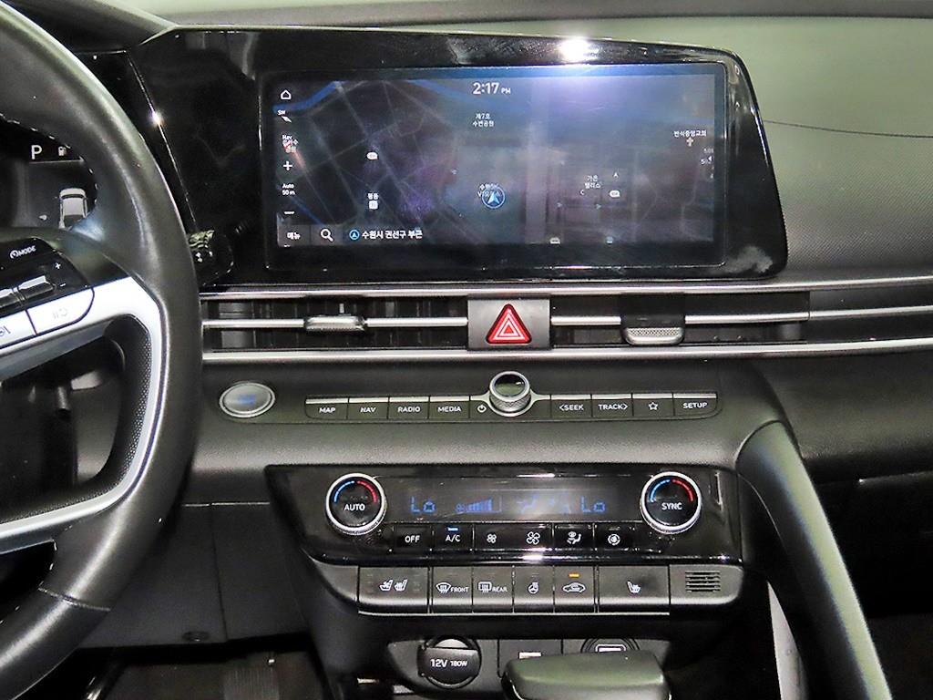 HYUNDAI Avante - Vista 11