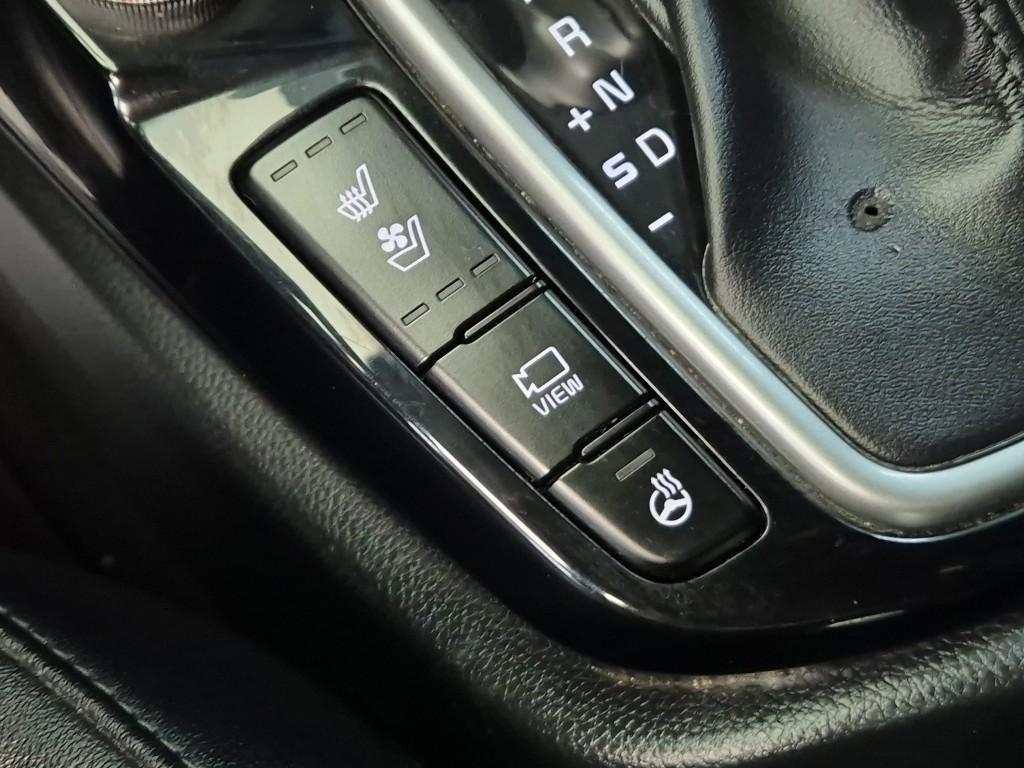 KIA Seltos - Vista 8