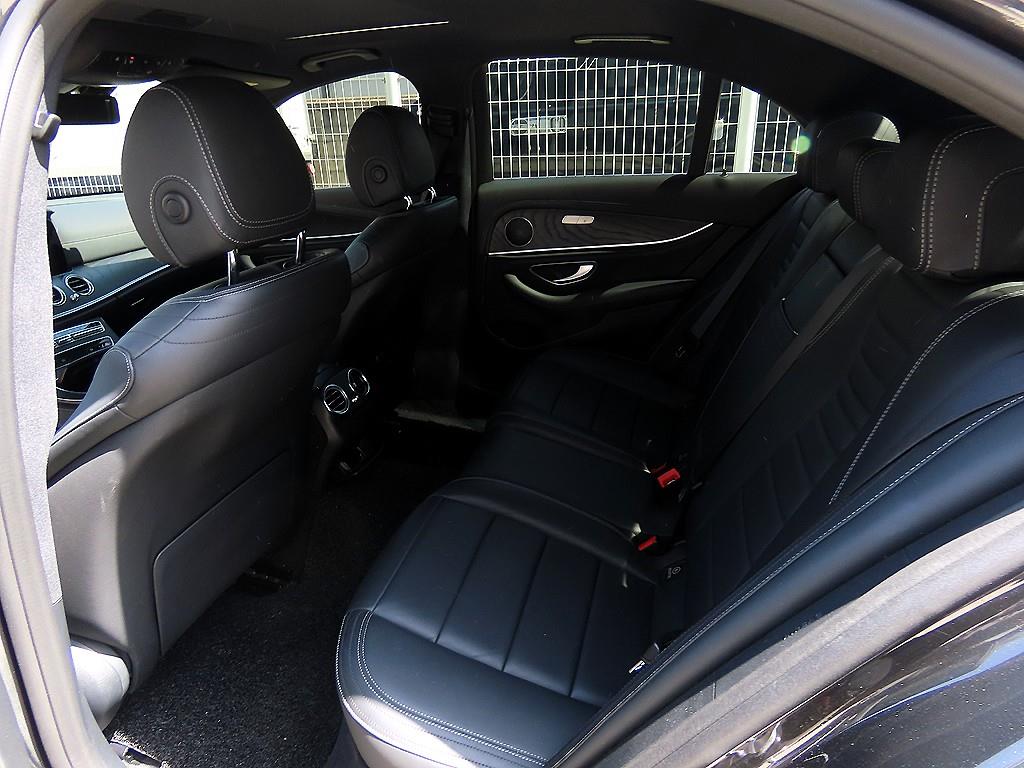 Mercedes Benz E class - Vista 6