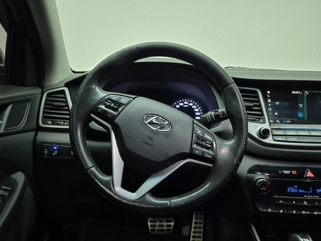 HYUNDAI Tucson - Vista 9