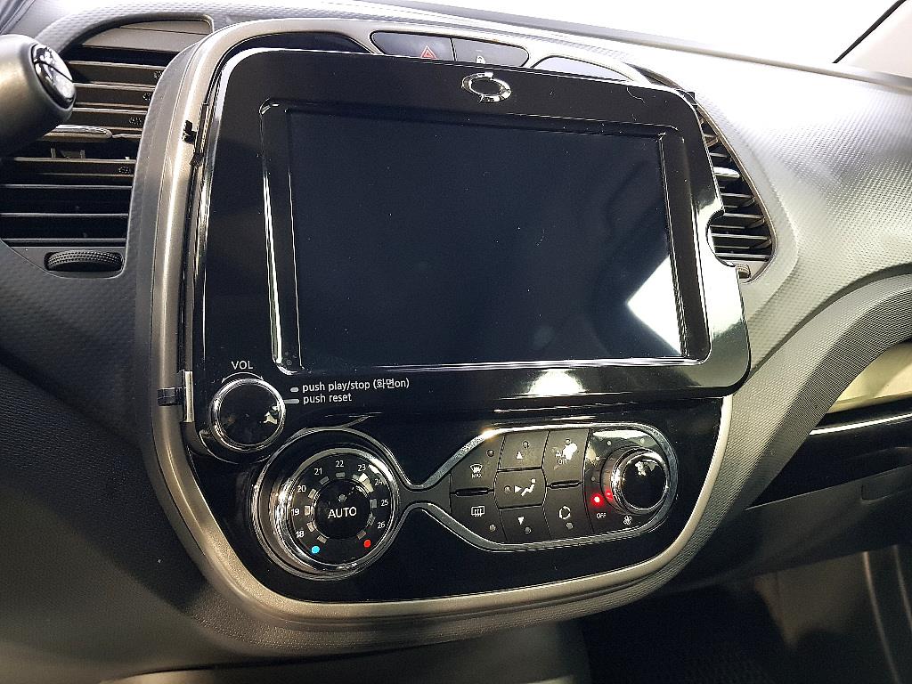 SAMSUNG QM3 - Vista 12