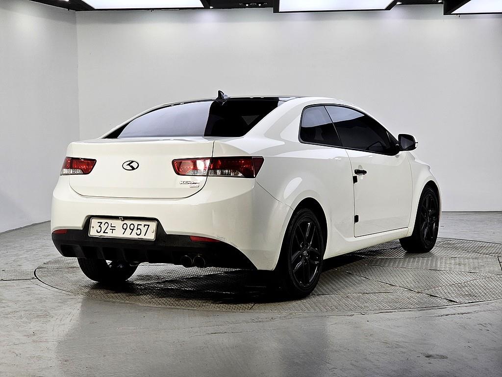 KIA Forte - Vista 4