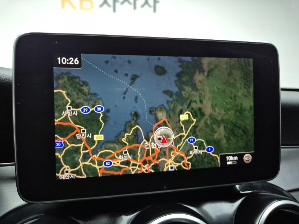 Mercedes Benz C Class - Vista 11