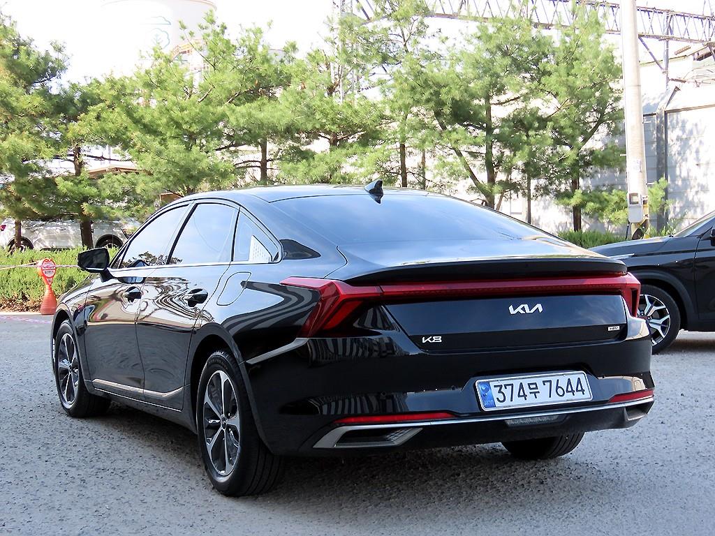 KIA K8 - Vista 3
